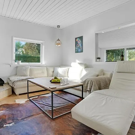 Cozy In Hyllinge With Wifi Кирке-Хиллинге