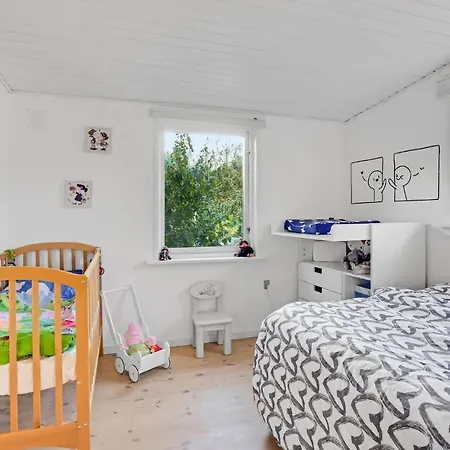 Cozy In Hyllinge With Wifi * Кирке-Хиллинге
